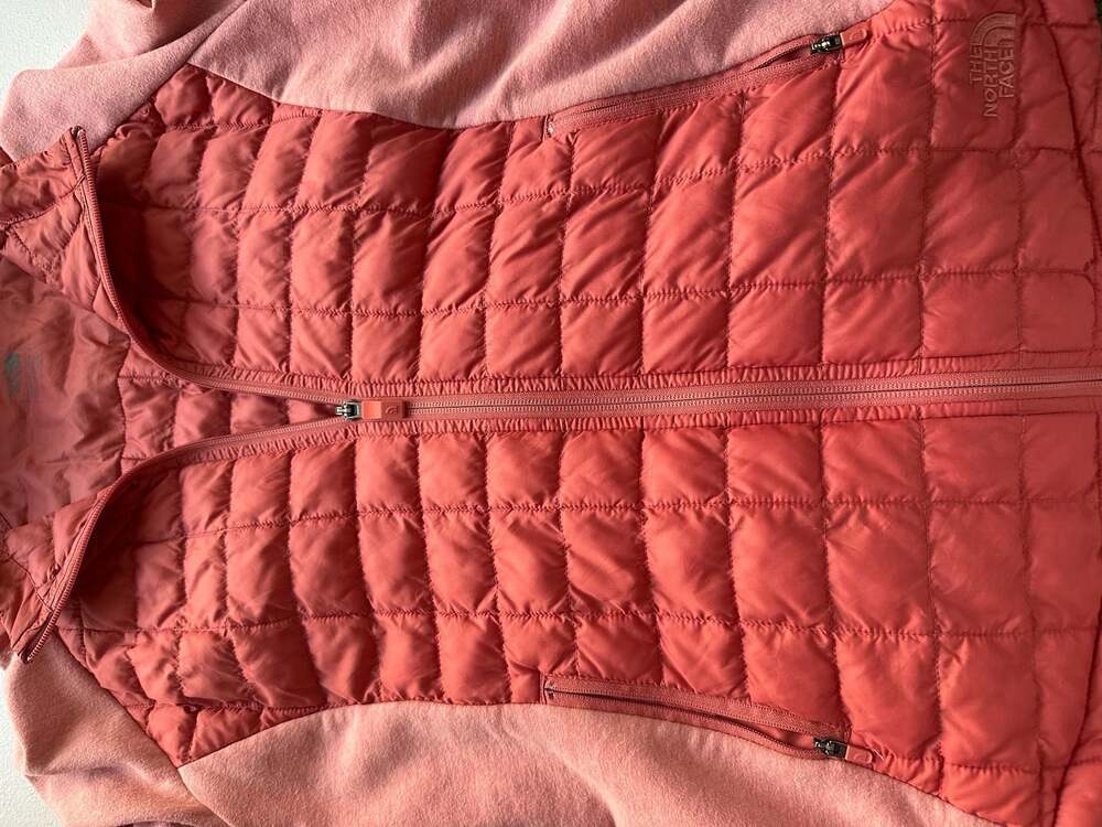The North Face ThermoBall Hybrid Hoodie Jacket Women’s Medium Pink Full Zip - Picture 8 of 12
